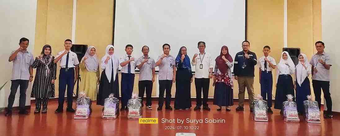 36 Siswa Program Beasiswa PT Timah Tbk Resmi Diserahkan Ke SMAN 1